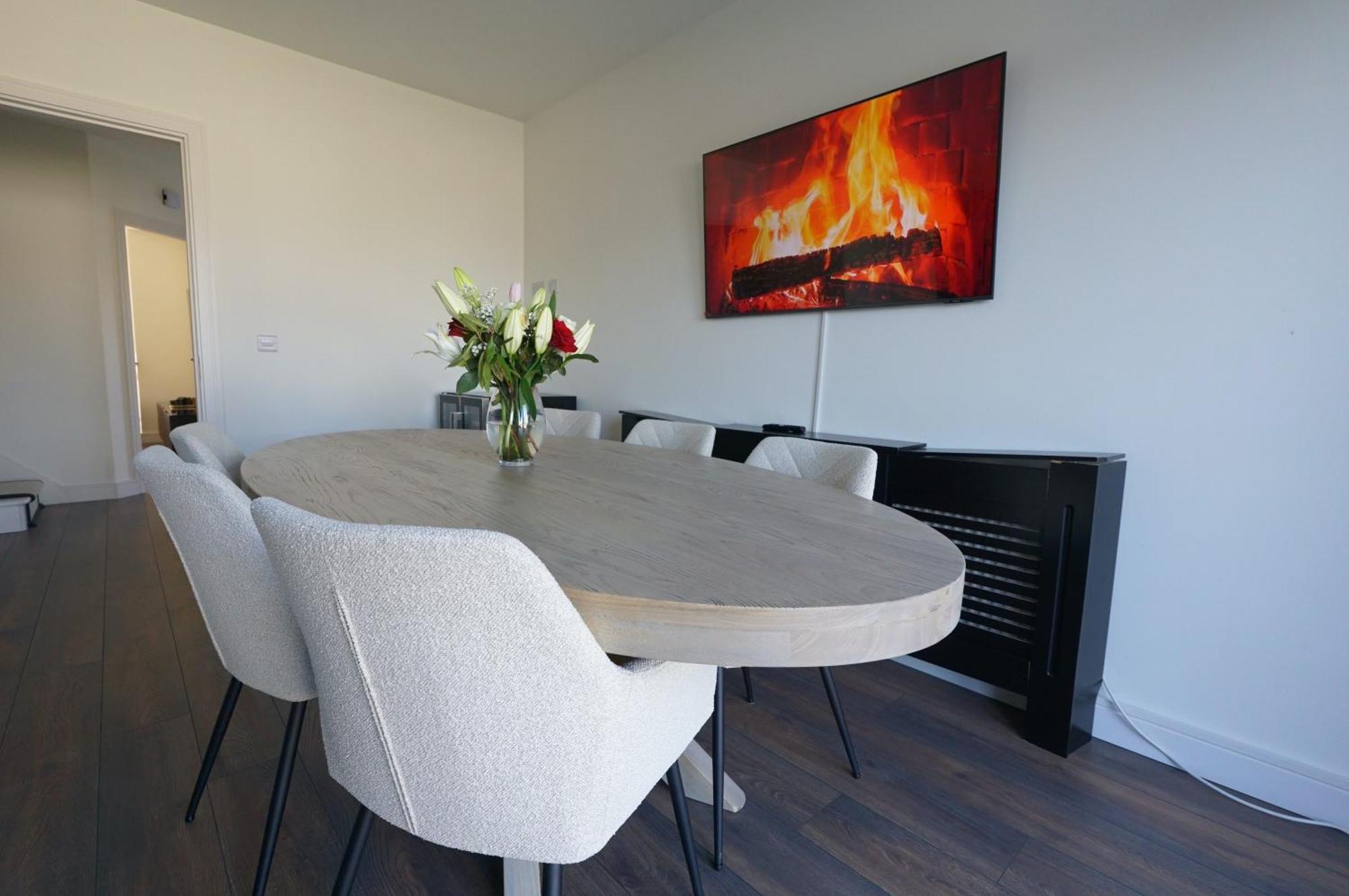 The Dublin Luxe Apartment Newcastle Екстериор снимка