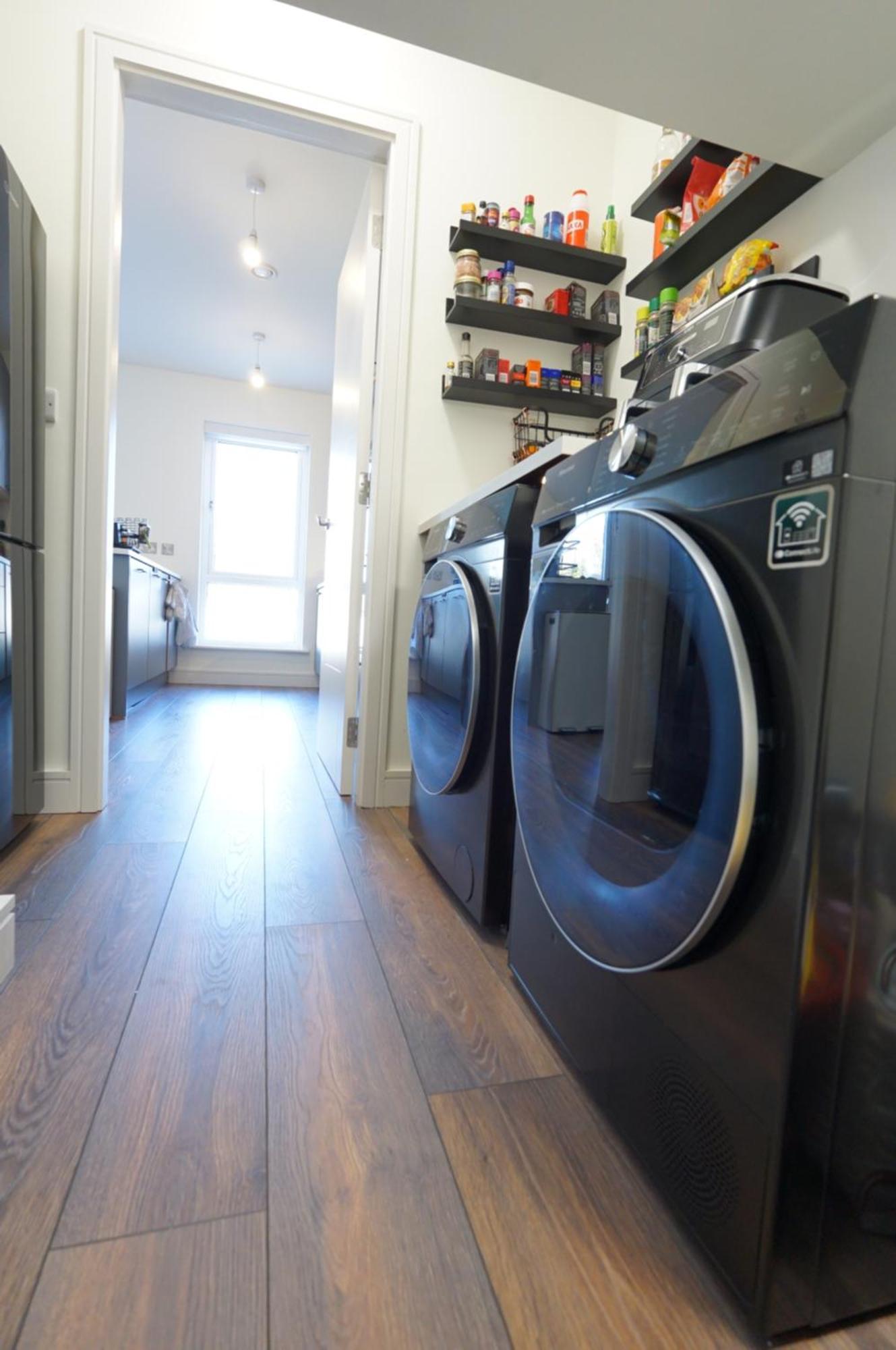 The Dublin Luxe Apartment Newcastle Екстериор снимка